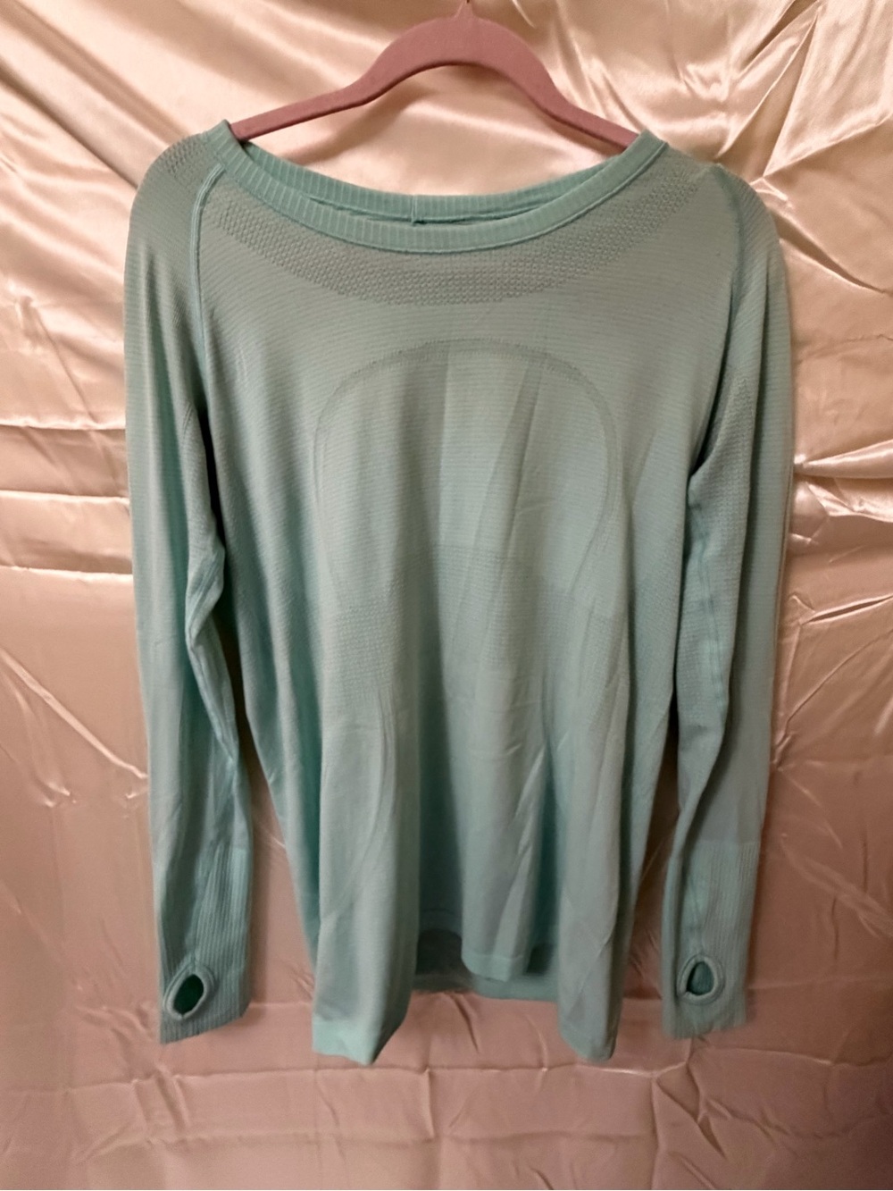 Lululemon Swiftly Tech Long Sleeve Shirt Women’s 12 Mint Green Thumbholes